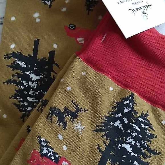 HALLMARK VIP EXCLUSIVE LTD EDITION SOCKS - Picture 4 of 6